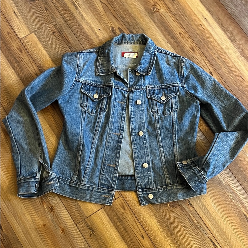 Retro Zena Blue Denim Jean Jacket